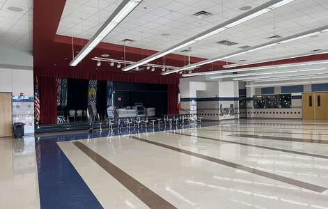 Henrie Elementary School Cafeteria in Dallas