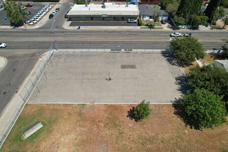 Dailey Elementary School Basketball Court in Fresno