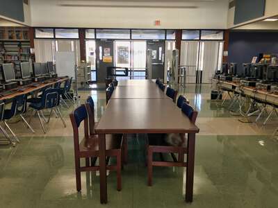 Davidsen Middle School (1080) Library in Tampa