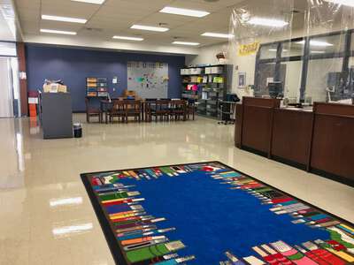 Davidsen Middle School (1080) Library in Tampa