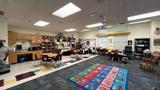Enders Community Service and Leadership Magnet Elementary School Classroom Standard in Wichita 2