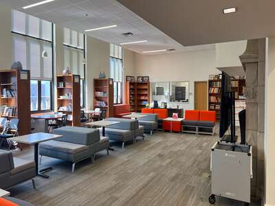 North Dallas High School Library in Dallas 2