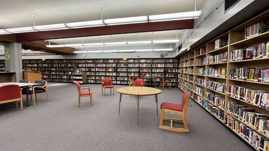 Highland Park Middle School Library in Beaverton