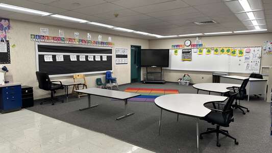 Julia Morgan Elementary School Classroom Standard in Stockton 1
