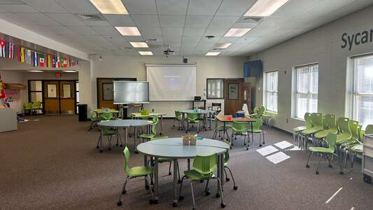 Sycamore Elementary School Library in Sugar Hill