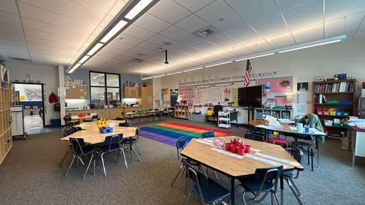 Hiteon Elementary School Room B100 - Classroom in Beaverton 3