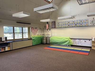 Glenshire Elementary School Classroom Standard in Truckee