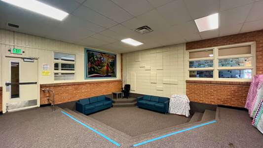 Edahow Elementary School Media Center in Pocatello 2