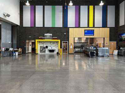 River Road Elementary School Cafeteria in Eugene