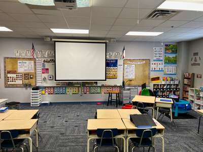 Lone Star Elementary School Classroom Standard in Fort Worth 3