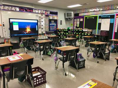 Deer Park Elementary School (0100) Classroom Standard in Tampa