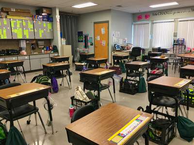 Deer Park Elementary School (0100) Classroom Standard in Tampa