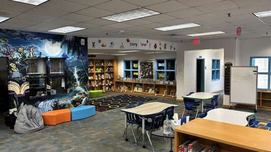 Landstown Elementary School Library in Virginia Beach 2