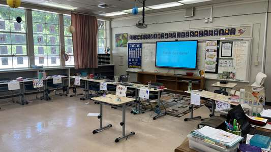 Hooker Oak Elementary School Classroom Standard in Chico