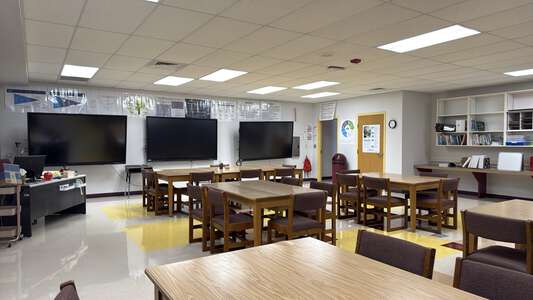 Hueco Elementary School Classroom Standard in Socorro 3