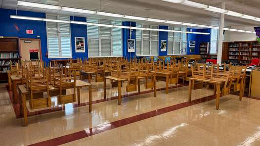 Ponce De Leon Middle School Library in Coral Gables 2