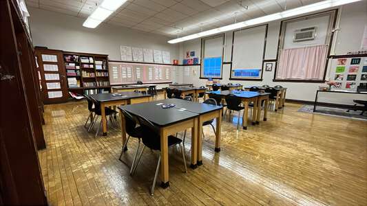 Stowe - Harriet Beecher Stowe Elementary School Classroom Standard in Chicago 4