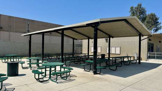 Roselawn High School Quad in Turlock