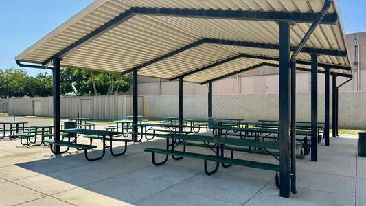 Roselawn High School Quad in Turlock