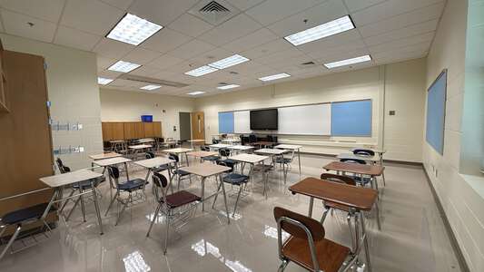 Elbert Edwin Waddell High School Room 528 - Classroom in Charlotte 4