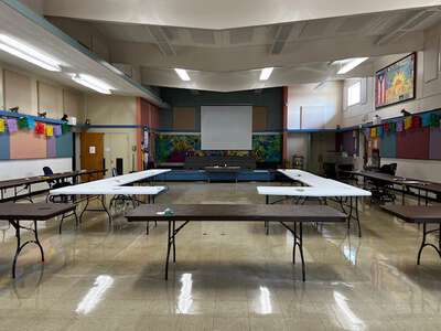Buena Vista Spanish Immersion School Cafeteria in Eugene