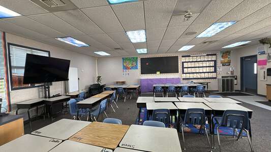 T.H.E. Leadership Academy School Classroom Standard in Oceanside 4