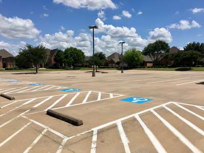 Anna May Daulton Elementary School Parking Lot - Front in Grand Prairie