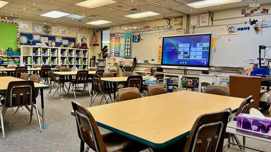 Norman Rockwell Elementary School Classroom Standard in Redmond