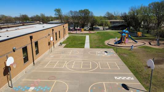 Jefferson Elementary School Outdoor Basketball Courts in Wichita