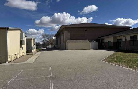 Willow Creek Elementary School Outdoor Area in Nampa