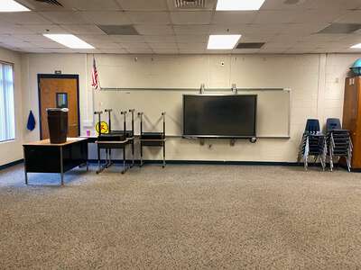 Smith Elementary School Classroom Standard in Rex