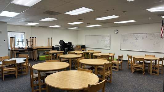 Emerson Elementary School Classroom Standard in Phoenix