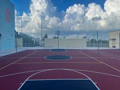 Westland Hialeah Senior High School Outdoor Basketball Courts in Hialeah