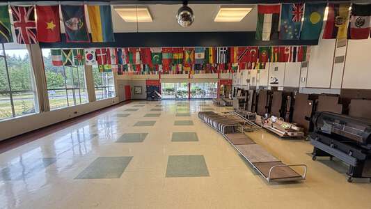 Cedar Park Middle School Cafeteria in Portland