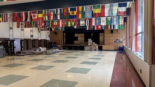 Cedar Park Middle School Cafeteria in Portland