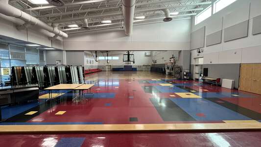 Chávez Elementary School Cafeteria in Eugene