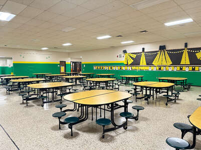 Copper Ridge Elementary School Cafeteria in Powell