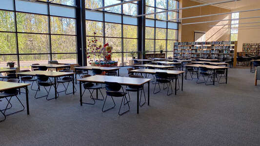 Clackamas High School Library in Clackamas