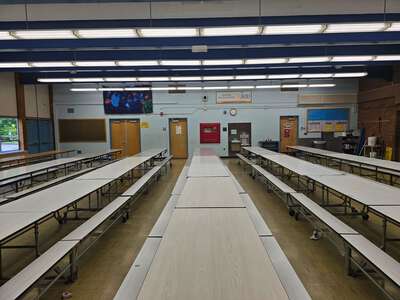 Hosford Middle School Cafeteria in Portland