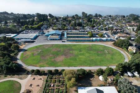 Del Mar Elementary School Track & Field in Santa Cruz