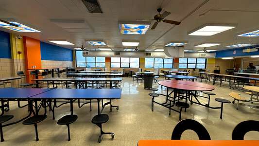 Curtis Middle School Small Cafeteria in Wichita
