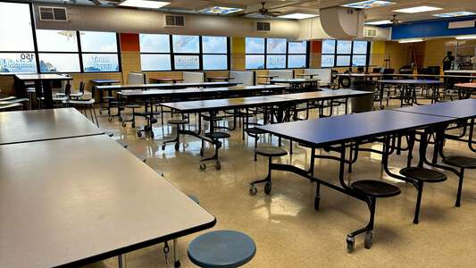 Curtis Middle School Small Cafeteria in Wichita