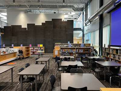 Howard Elementary School Library in Eugene
