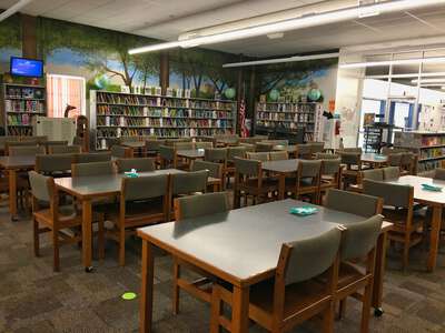 Bellamy Elementary School (1776) Library in Tampa