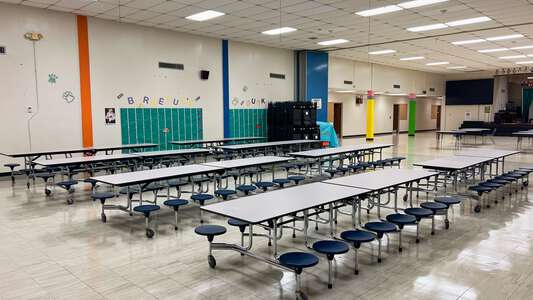 Twin Oaks Elementary School Cafeteria in Baton Rouge