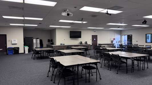 IUSD Learning Center Room 01 - Portable Classroom in Irvine 2