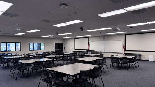 IUSD Learning Center Room 01 - Portable Classroom in Irvine 4