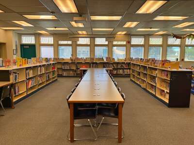 Rancho Las Positas Elementary School Library in Livermore