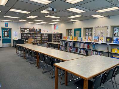 Rancho Las Positas Elementary School Library in Livermore