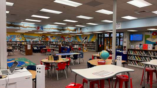 Kanoheda Elementary School Media Center in Lawrenceville 3